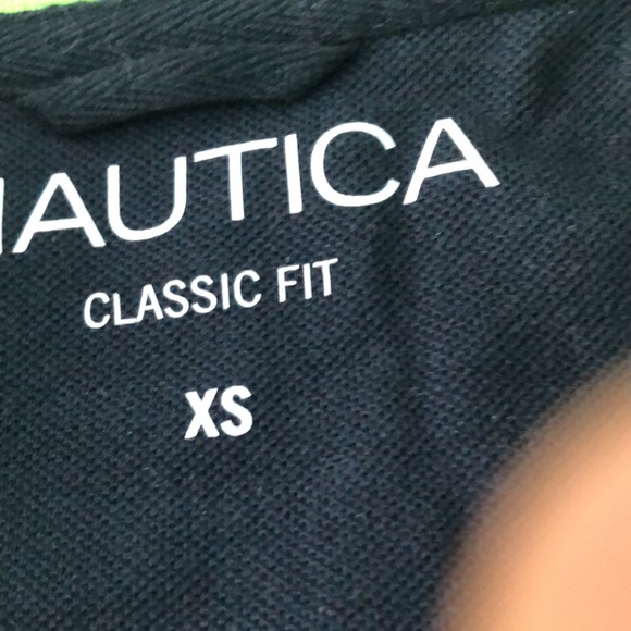 Polos - Picture 4 of 5